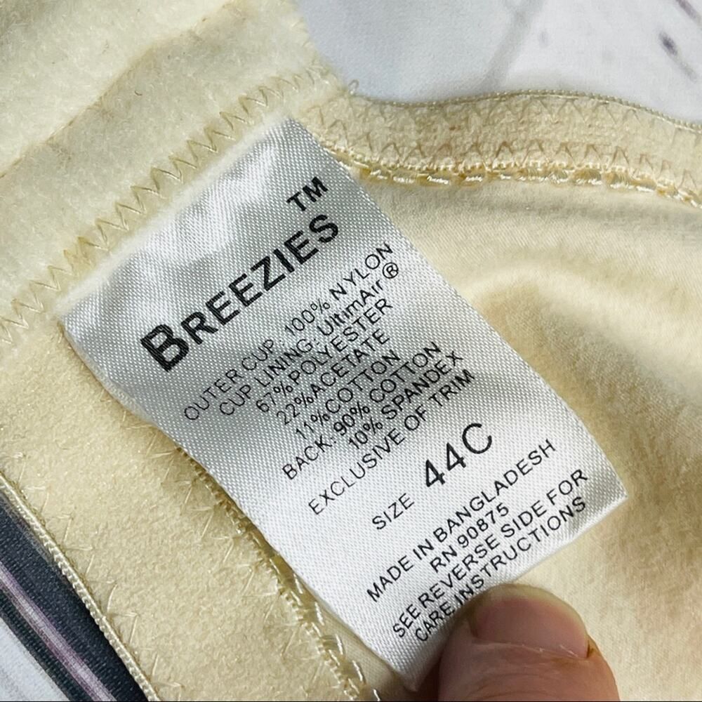 Breezies ivory cream bra 44C - Picture 10 of 11